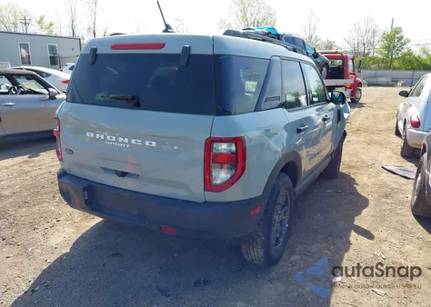 2022 Ford Bronco Sport Big Bend z USA, uszkodzony, nr VIN 3FMCR9B67NRE14484